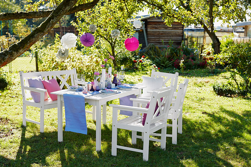 Butlers lädt zur Gartenparty